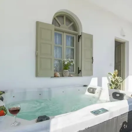 Luxury Vacation Irene With Private Juccuzi Fíra