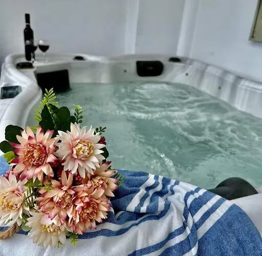 Luxury Vacation Irene With Private Juccuzi *