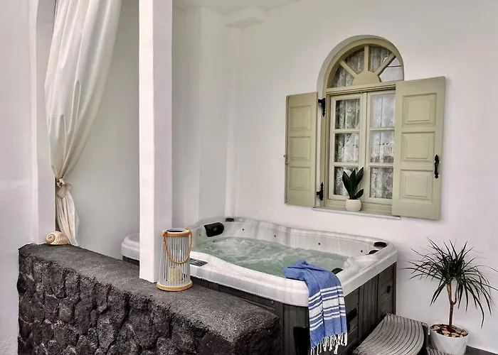 Διαμέρισμα Luxury Vacation Irene With Private Juccuzi Φηρά