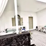 Luxury Vacation Irene With Private Juccuzi Apartament